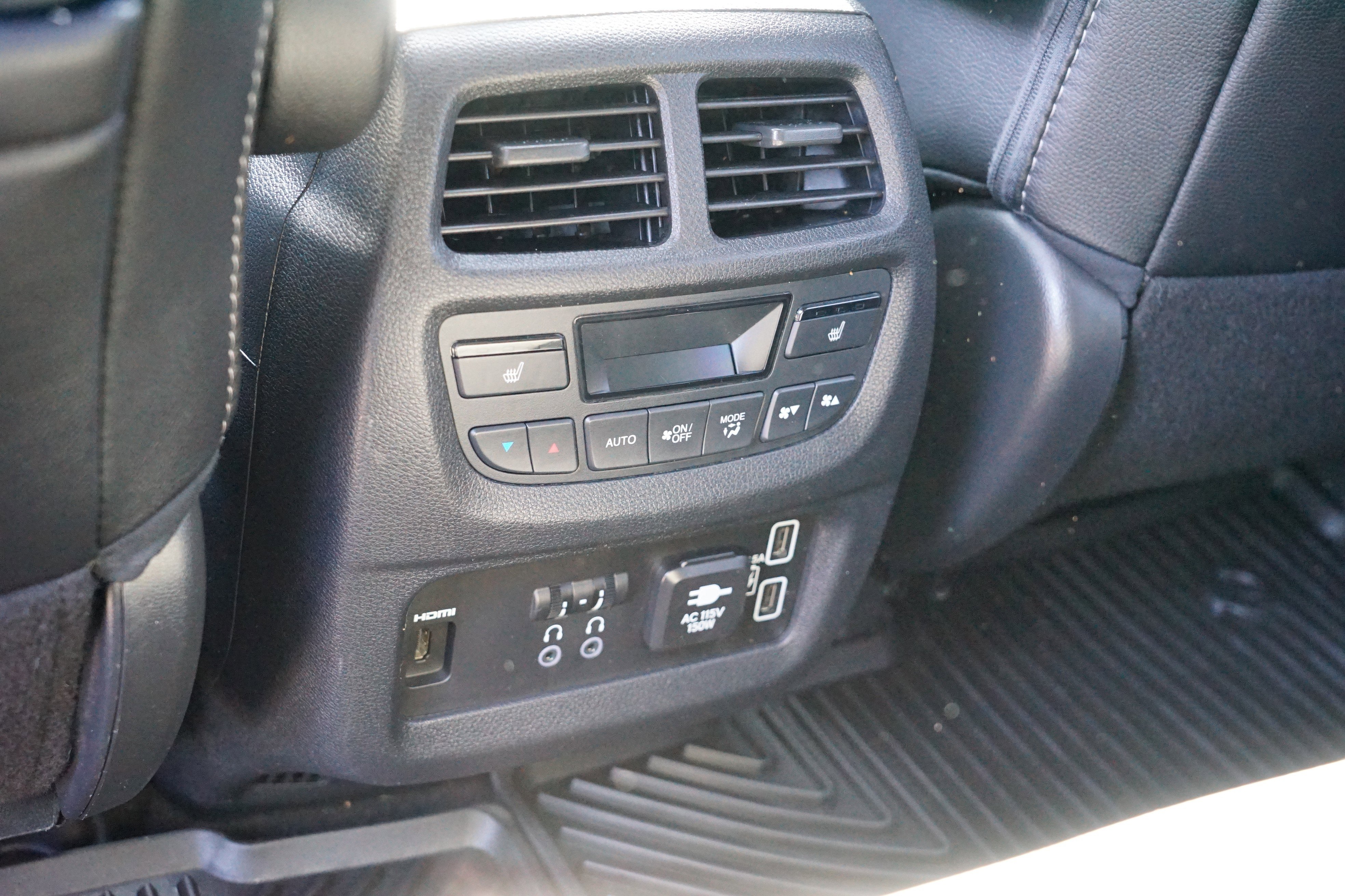 Used 2019 Honda Pilot Touring image 28