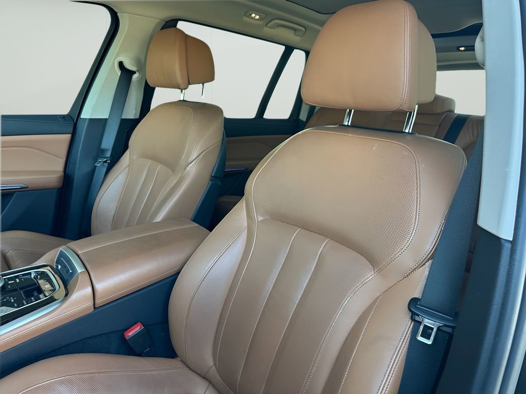 Used 2019 BMW X7 xDrive40i w/ Premium Package image 13