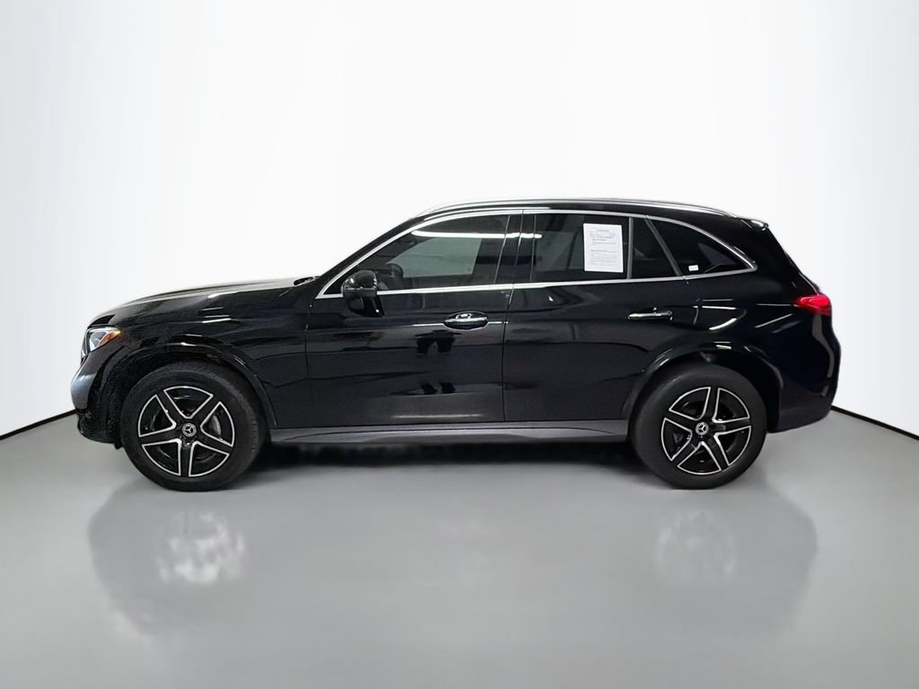 Certified 2026 Mercedes-Benz GLC 300 image 2