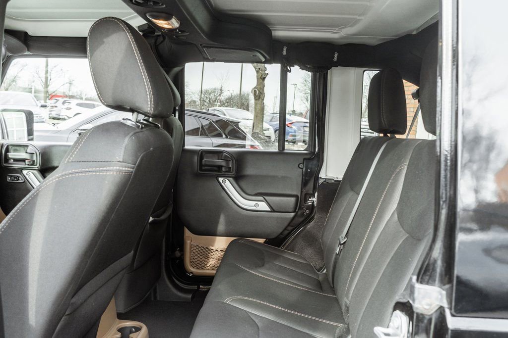 Used 2018 Jeep Wrangler Unlimited Sahara image 24