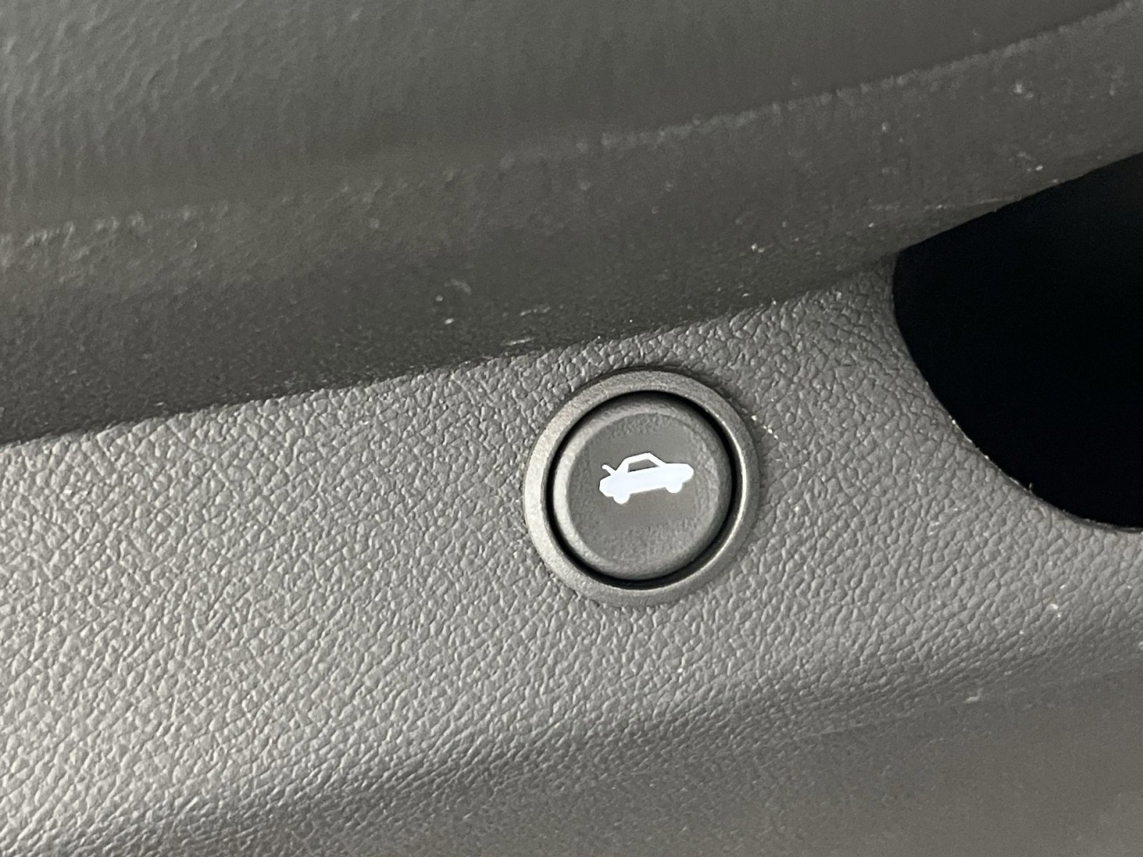 Used 2011 Chevrolet Camaro LS image 29