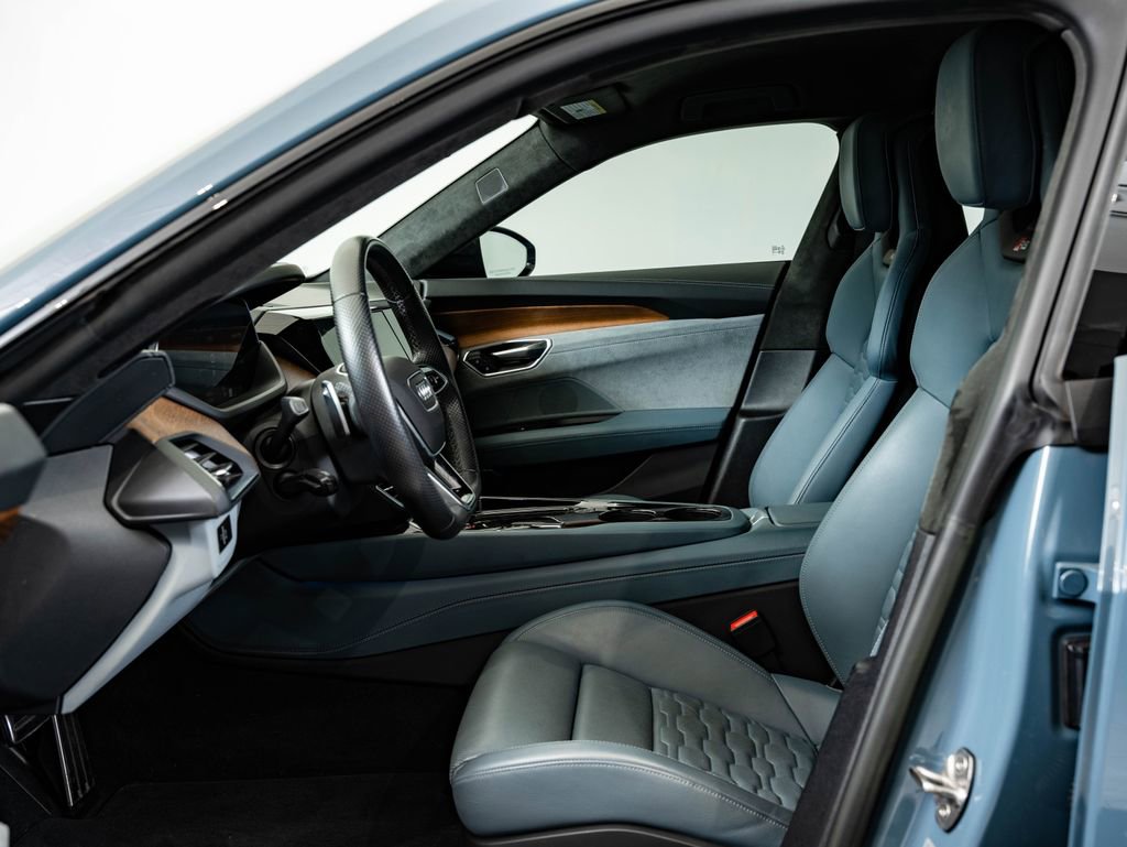 Used 2022 Audi RS e-tron GT image 22