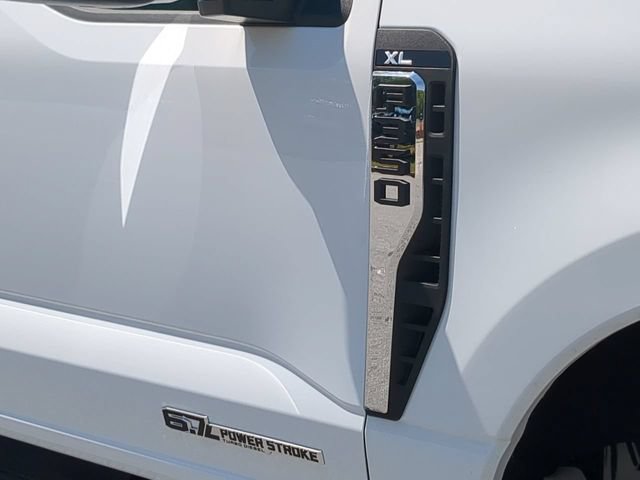 Used 2025 Ford F350 XL w/ XL Chrome Package AWD/4WD image 14