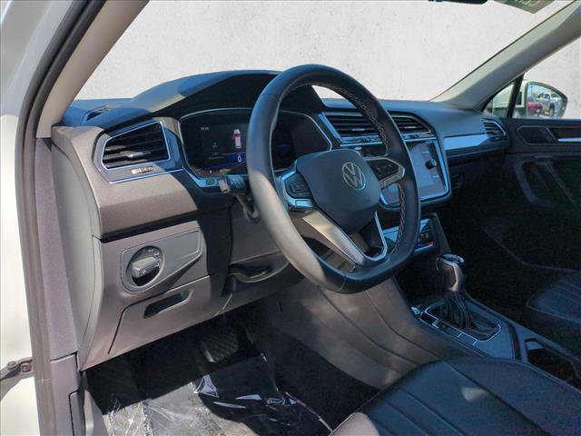 Used 2022 Volkswagen Tiguan SE FWD image 10