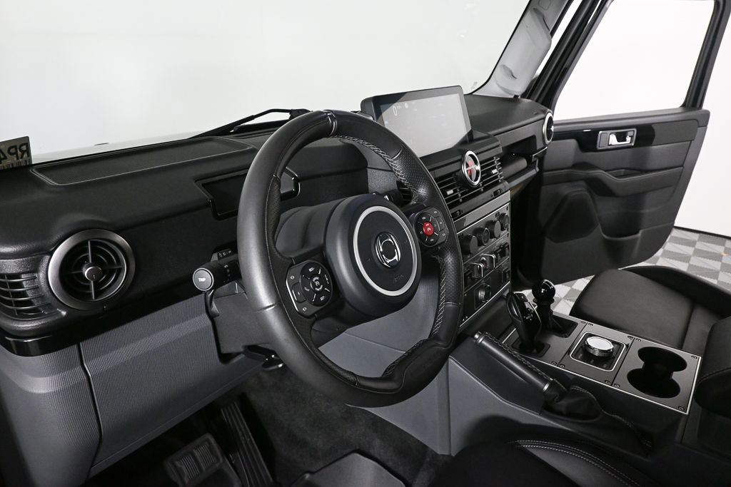 Used 2024 INEOS Grenadier Fieldmaster Edition image 6