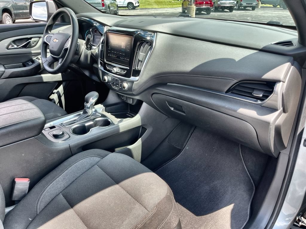 Used 2023 Chevrolet Traverse LT AWD/4WD image 27