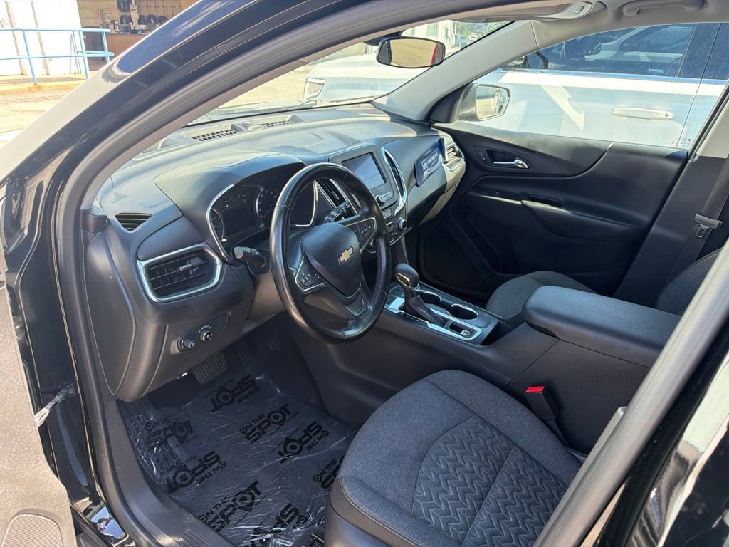 Used 2023 Chevrolet Equinox LT AWD/4WD image 11