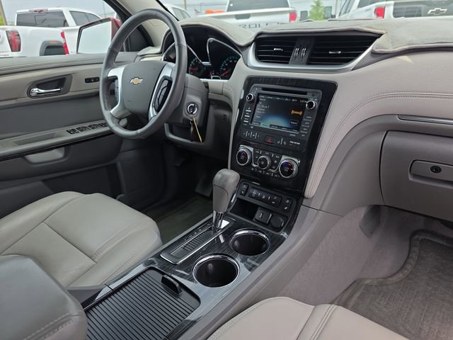 Used 2017 Chevrolet Traverse Premier FWD image 18