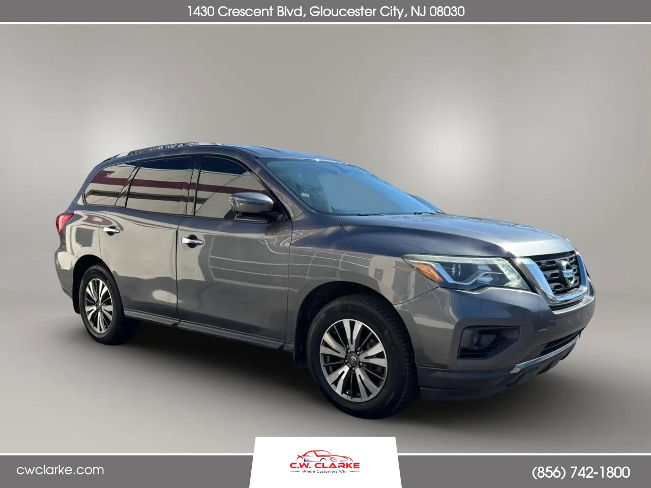 Used 2017 Nissan Pathfinder SL image 3