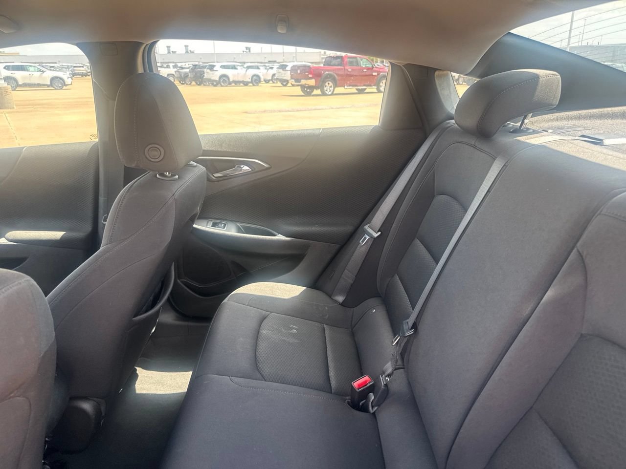 Used 2025 Chevrolet Malibu LS FWD image 35