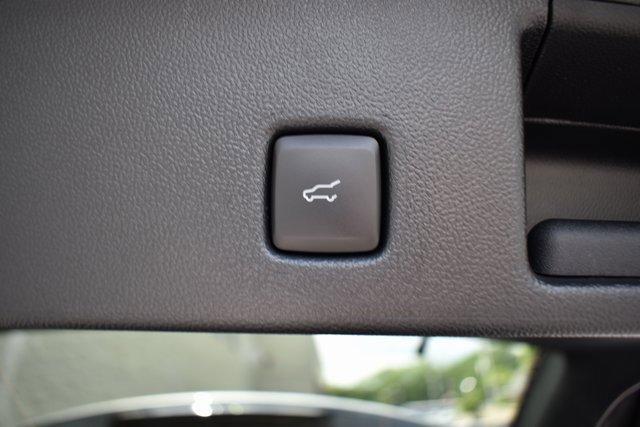 New 2023 Ford Escape SE image 25