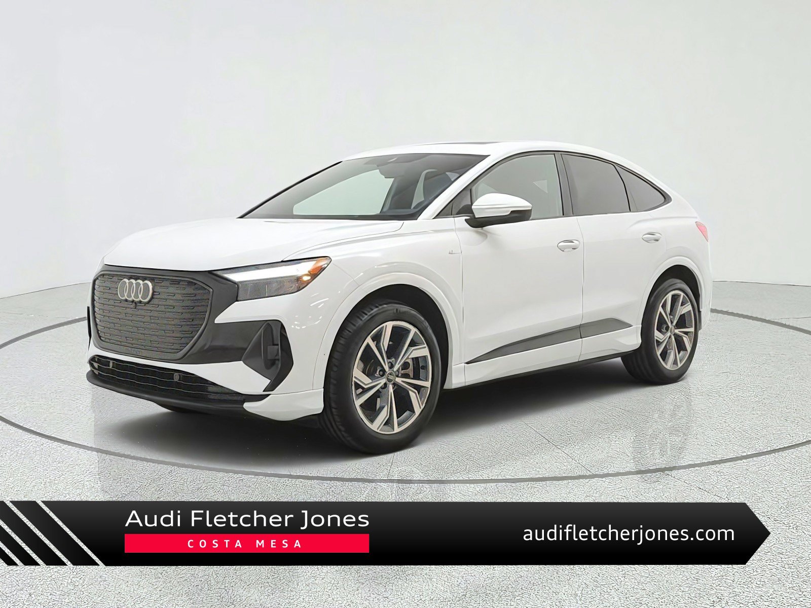 Used 2024 Audi Q4 e-tron Premium Plus w/ Premium Plus AWD/4WD image 1