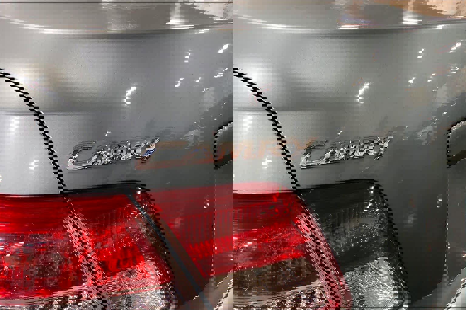 Used 2011 Toyota Camry LE w/ LE Extra-Value Pkg image 9