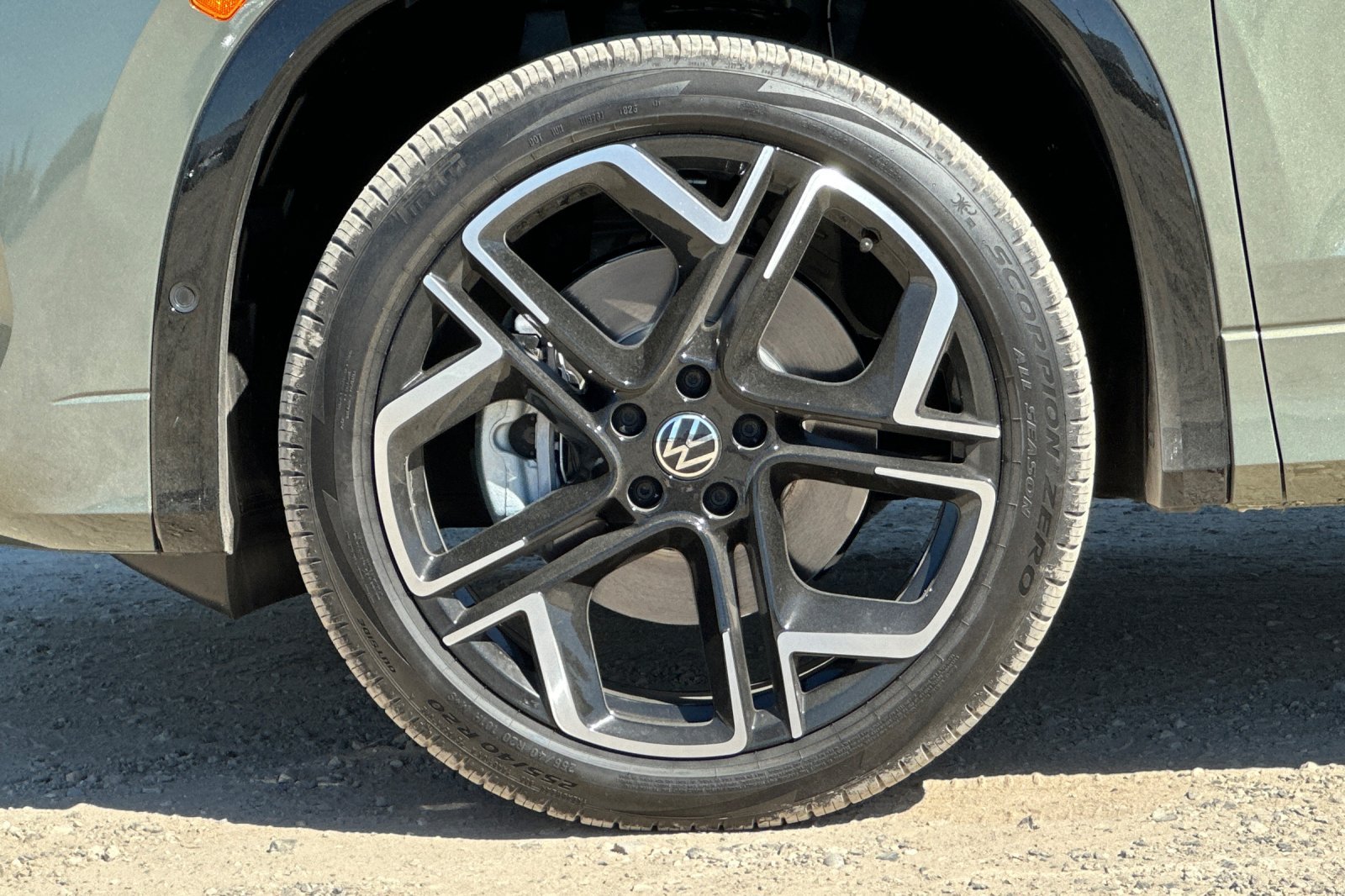 New 2026 Volkswagen Tiguan SEL R-Line AWD/4WD image 26