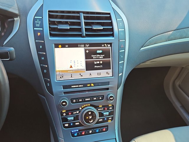 Used 2019 Lincoln MKZ Reserve FWD image 14