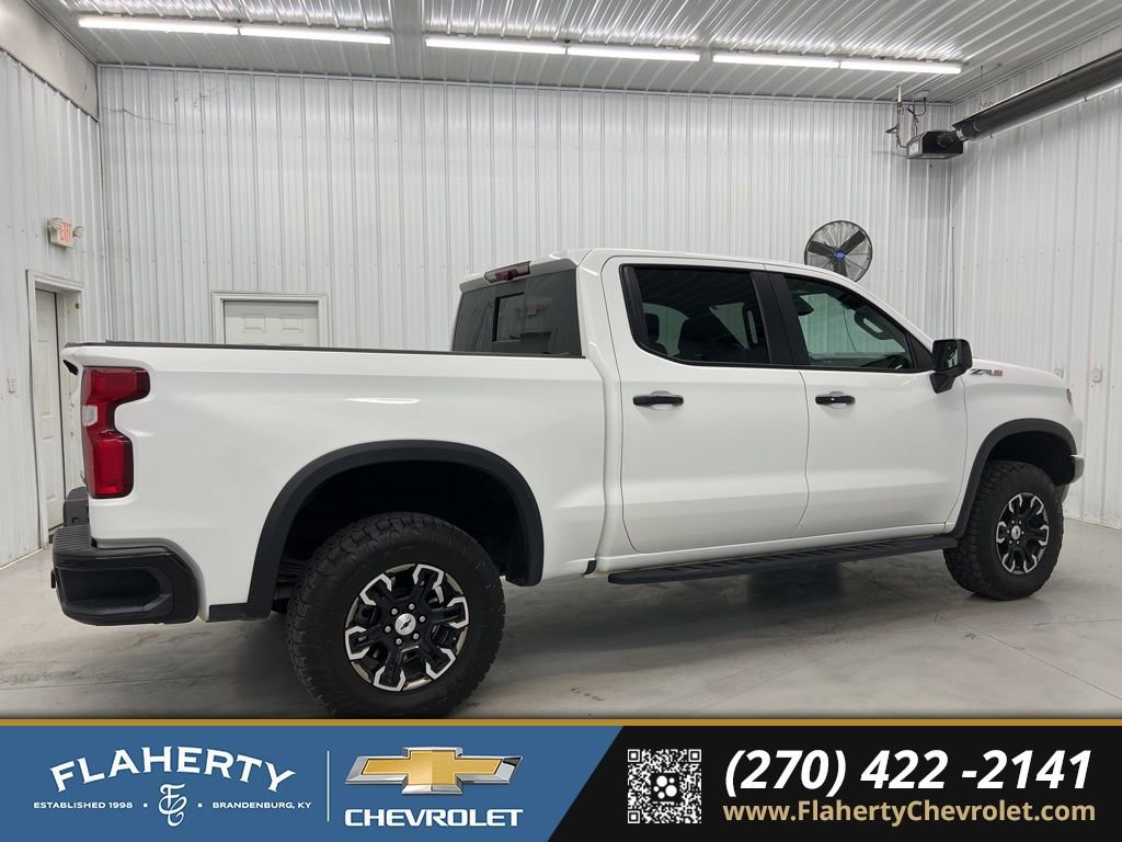 Used 2024 Chevrolet Silverado 1500 ZR2 w/ Technology Package AWD/4WD image 2