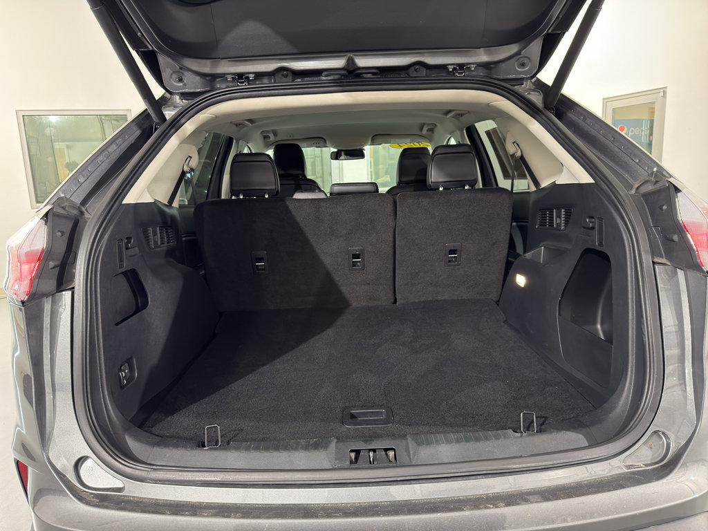 Used 2024 Ford Edge SEL w/ Convenience Package image 10