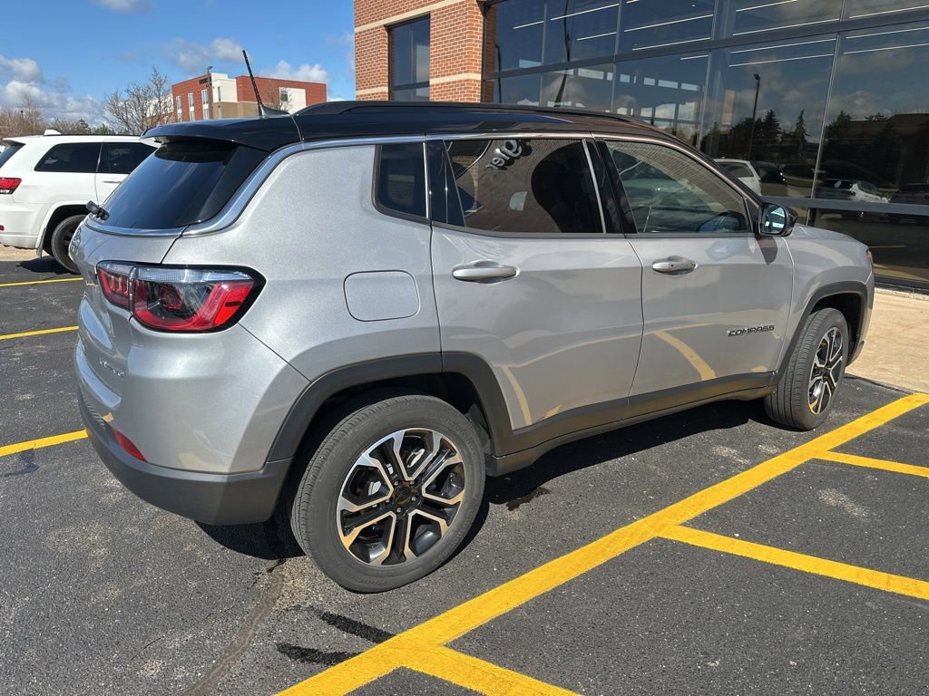 Used 2023 Jeep Compass Limited image 8