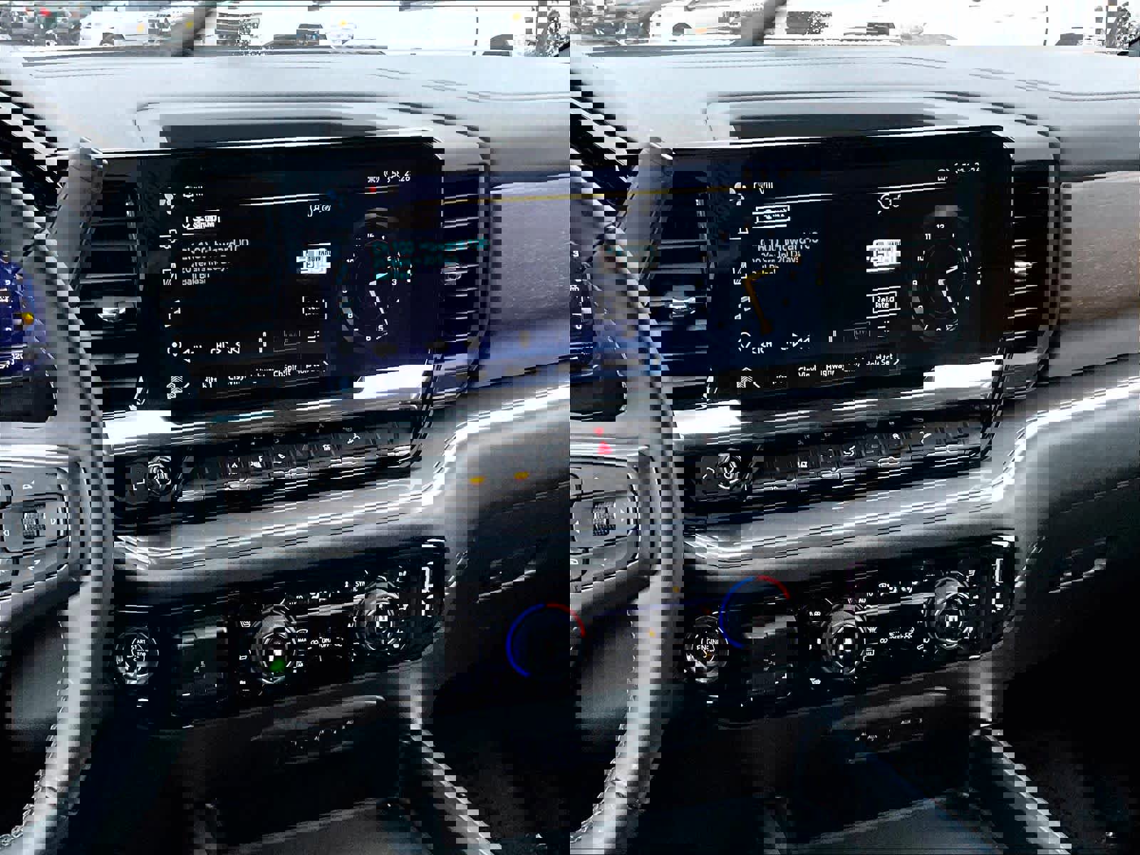 Used 2024 Chevrolet Silverado 2500 High Country w/ High Country Premium Package image 17