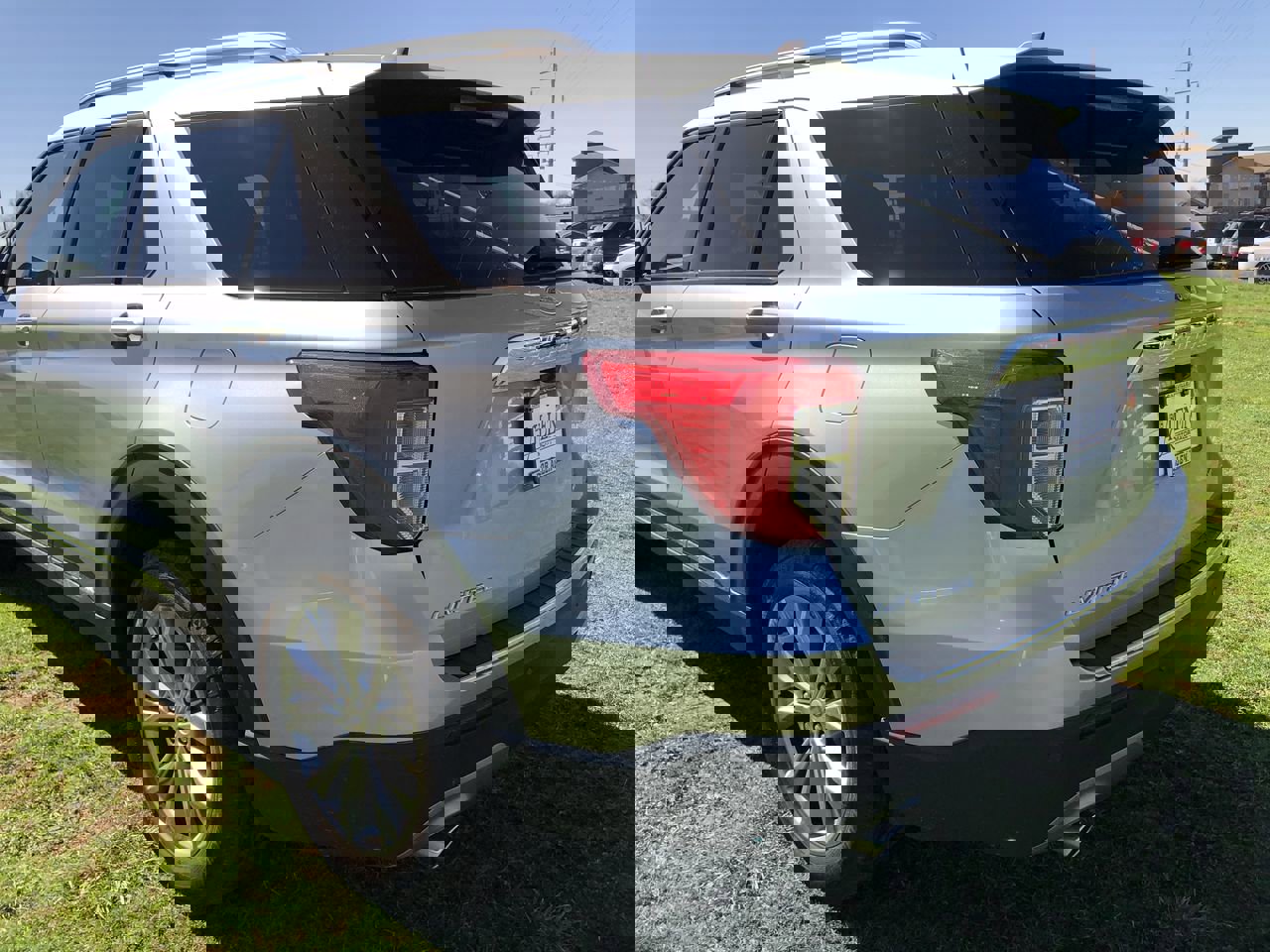 Used 2023 Ford Explorer Limited image 4