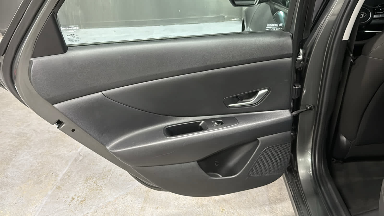 Used 2024 Hyundai Elantra SEL FWD image 20