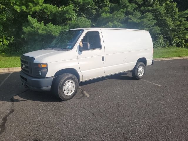 Used 2014 Ford E-350 and Econoline 350 Super Duty RWD image 2