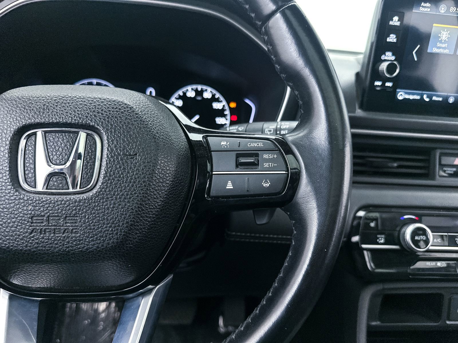Used 2023 Honda Pilot Touring image 31