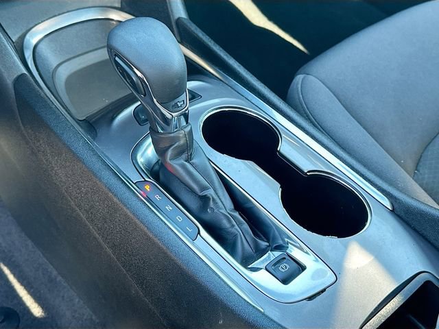 Used 2022 Chevrolet Malibu LT image 16