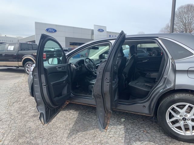 Used 2024 Ford Edge SEL image 16