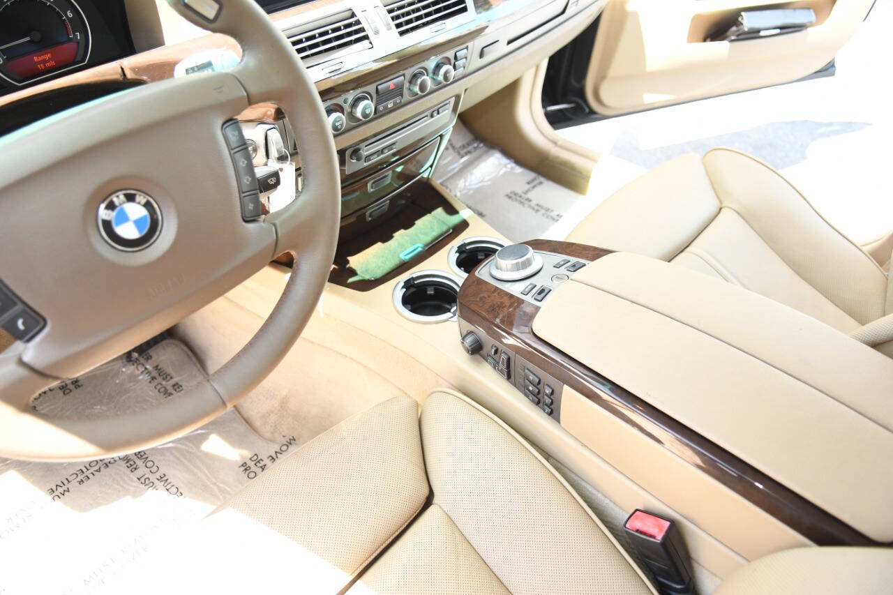Used 2006 BMW 750Li RWD image 21