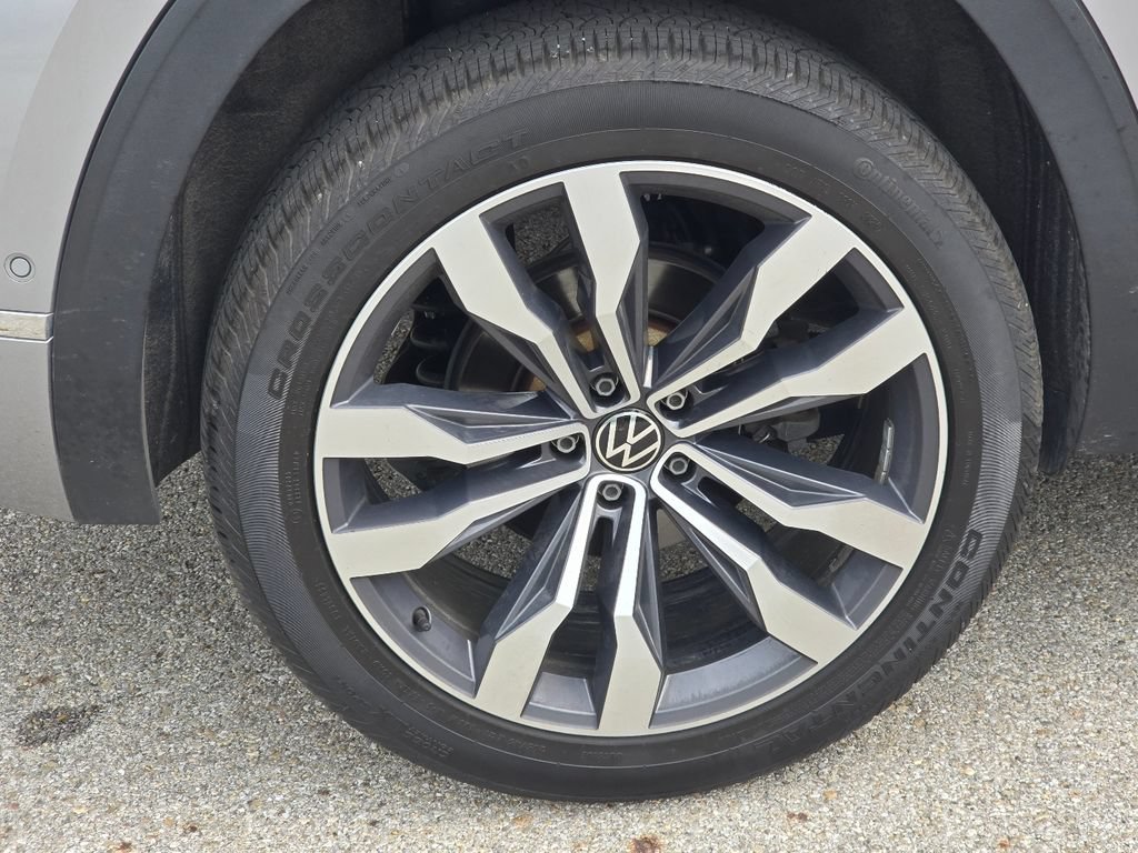 Used 2021 Volkswagen Atlas Cross Sport SEL Premium R-Line AWD/4WD image 12