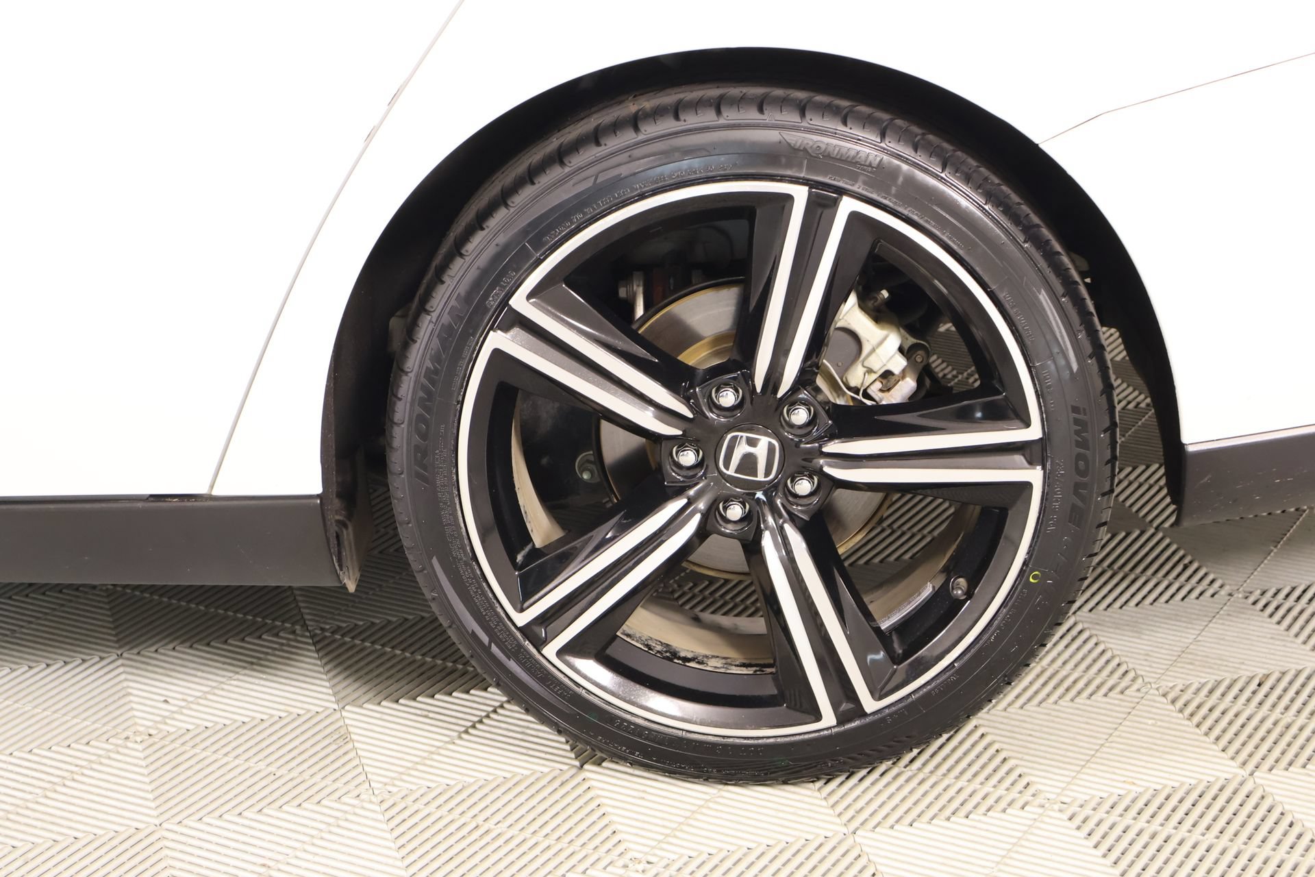 Used 2024 Honda Accord Sport image 18