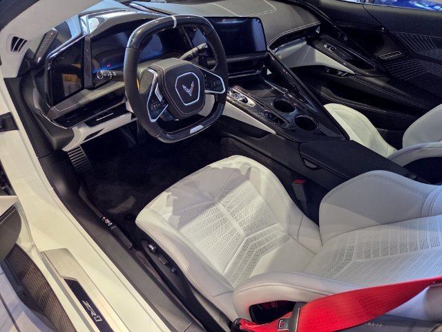 New 2027 Chevrolet Corvette ZR1 w/ ZR1 Carbon Fiber Aero Package RWD image 9