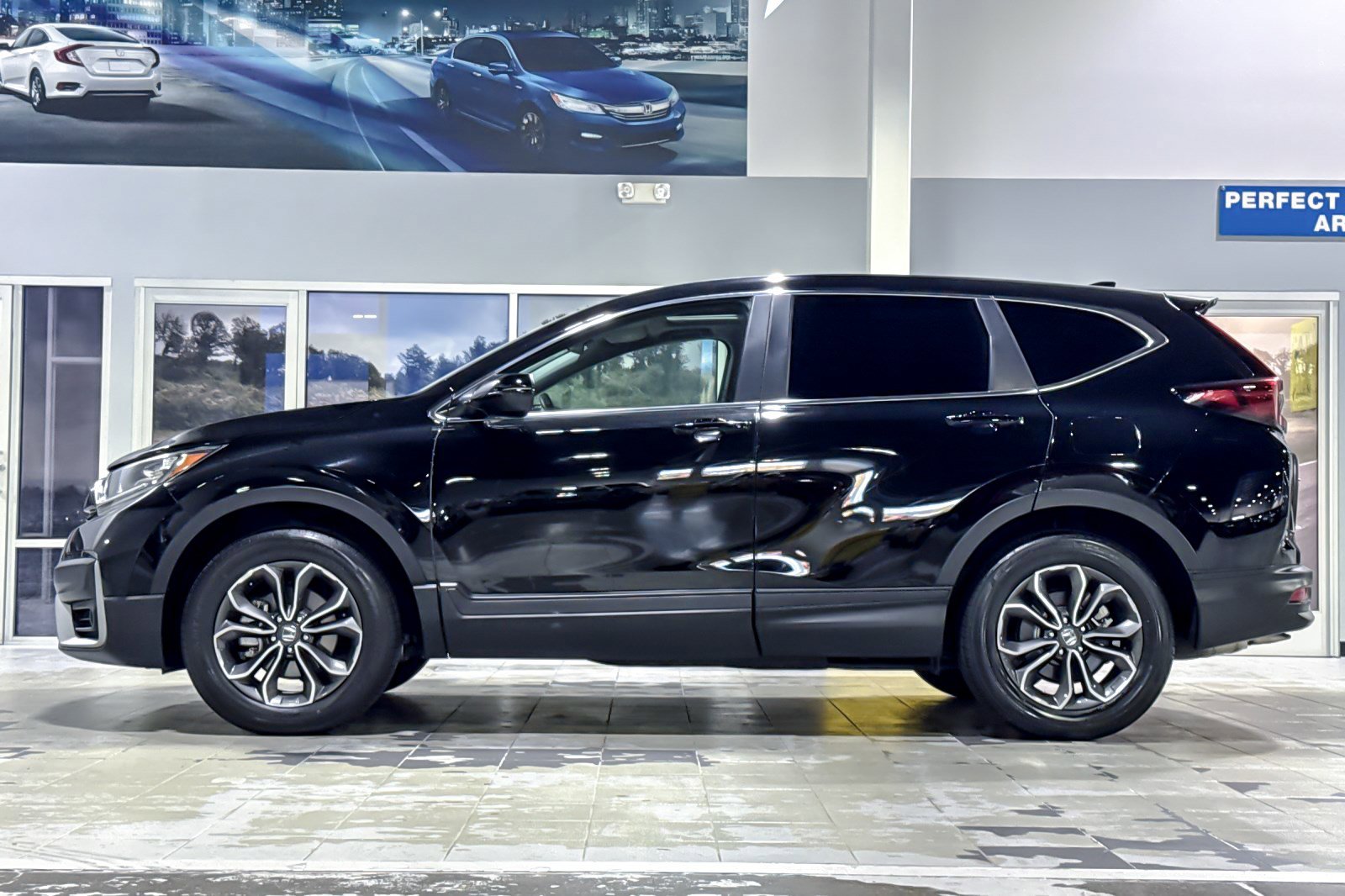Used 2020 Honda CR-V EX image 2