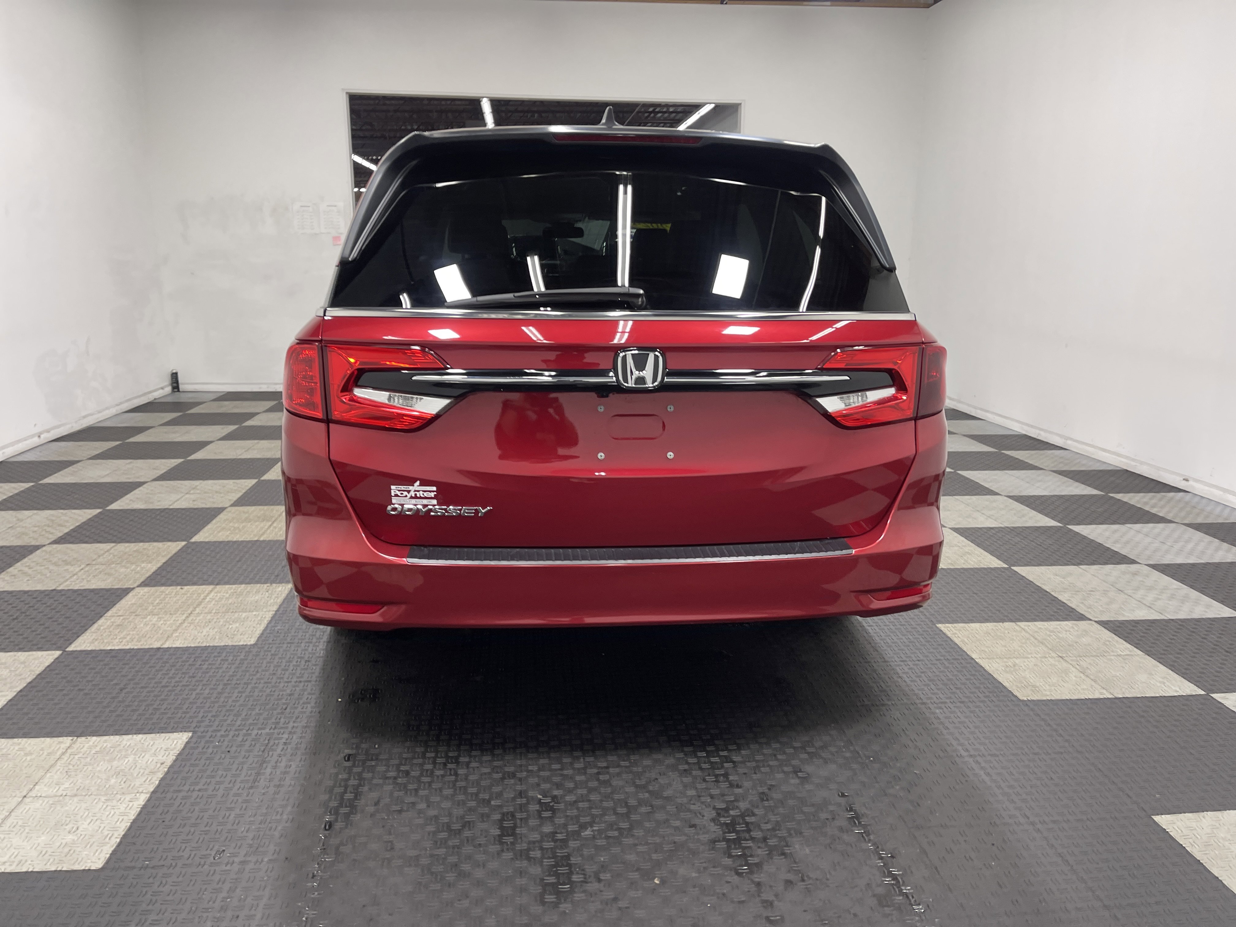 Used 2024 Honda Odyssey EX image 3