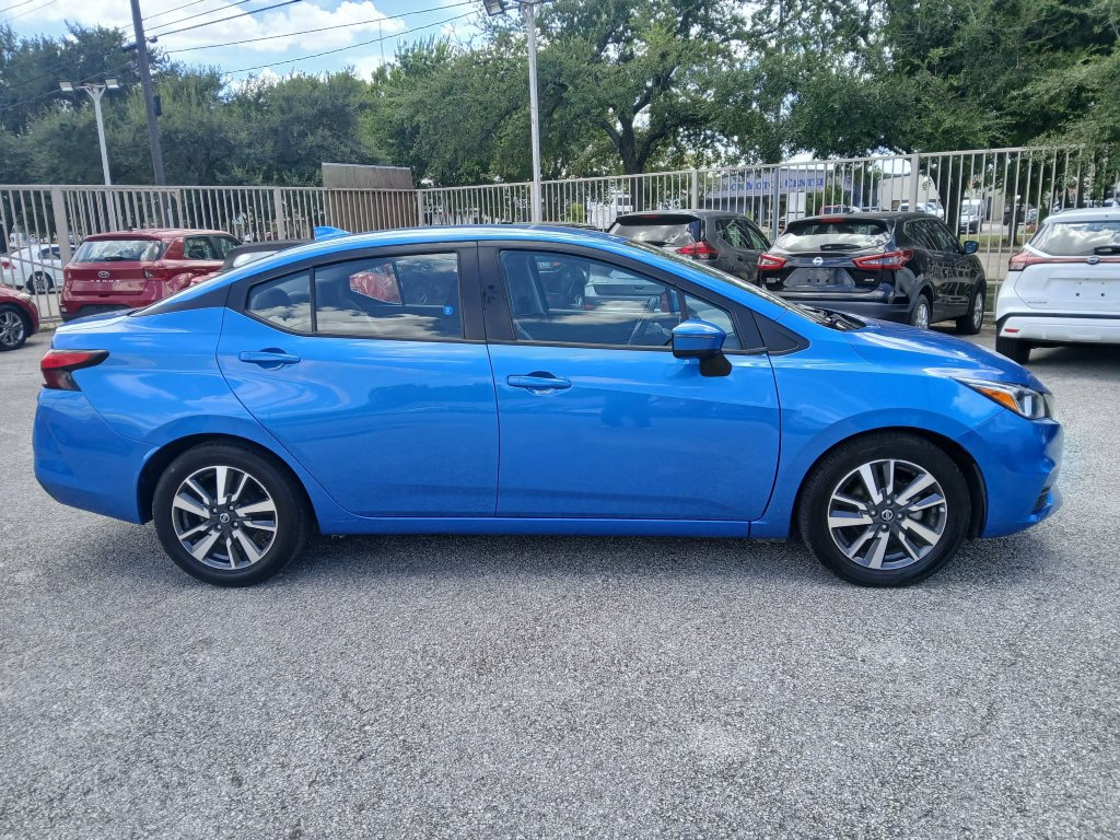 Used 2021 Nissan Versa SV FWD image 8