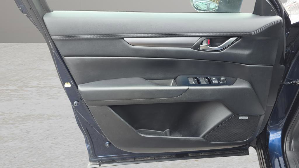 Used 2019 MAZDA CX-5 Touring image 10
