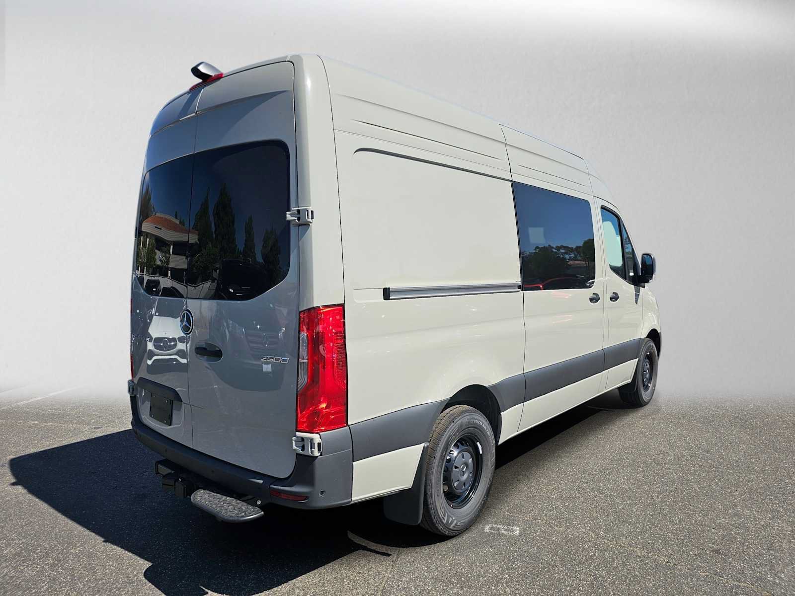 New 2026 Mercedes-Benz Sprinter 2500 image 3