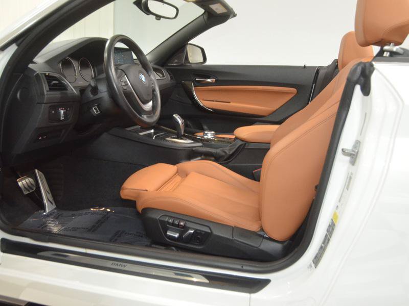 Used 2020 BMW 230i xDrive Convertible w/ Convenience Package AWD/4WD image 17