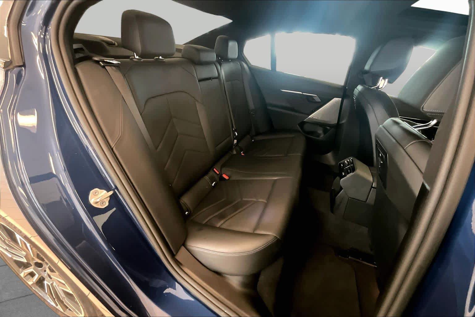 Used 2024 BMW 530i w/ M Sport Package RWD image 18