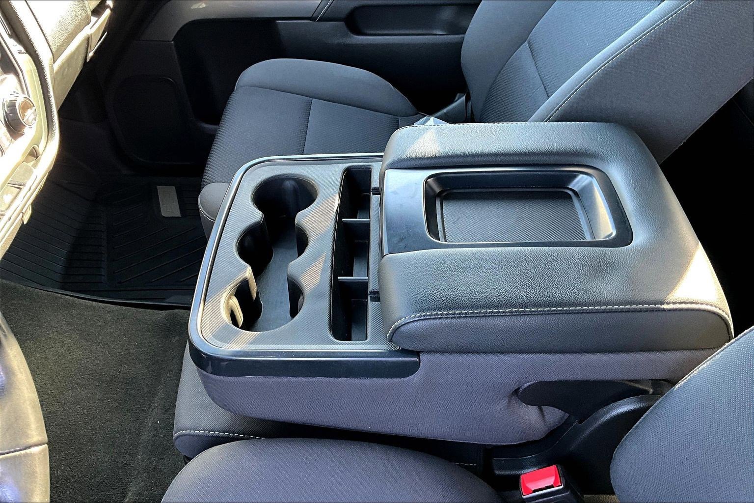 Used 2018 Chevrolet Silverado 1500 LT w/ All Star Edition image 19