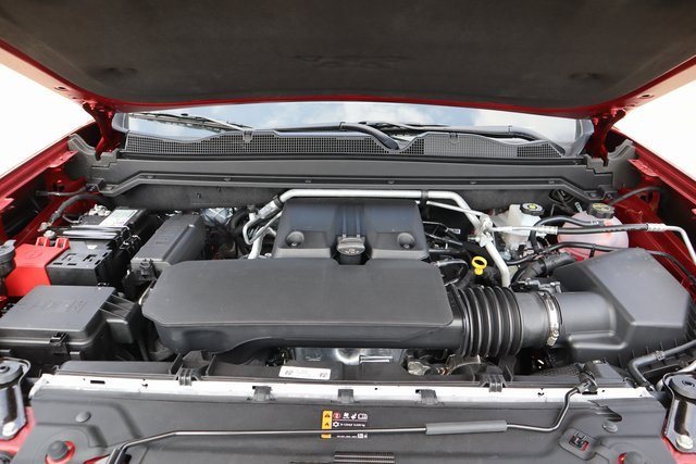 New 2025 GMC Canyon AT4 w/ Nightfall Edition image 29