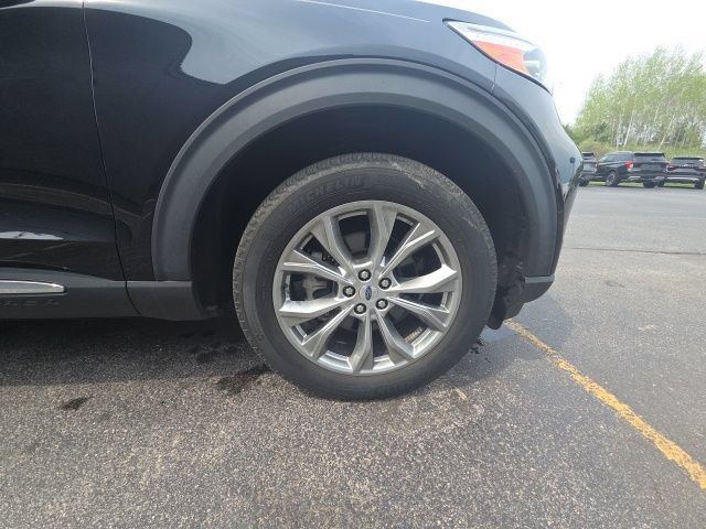 Used 2020 Ford Explorer XLT w/ Equipment Group 202A AWD/4WD image 23