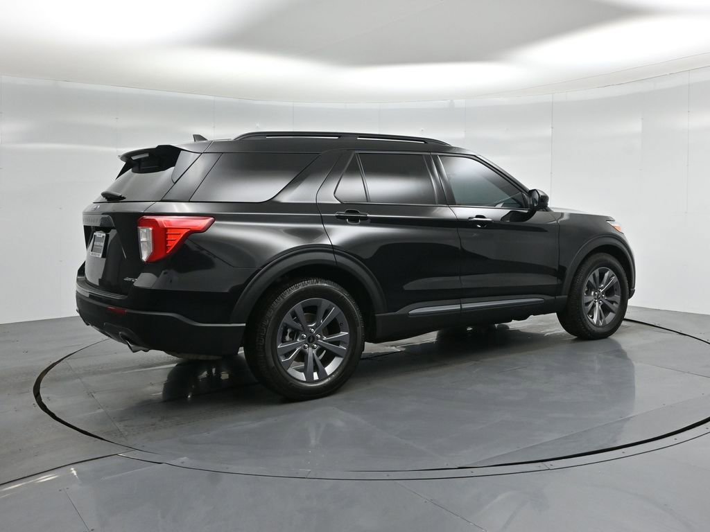 Certified 2023 Ford Explorer XLT w/ Equipment Group 202A image 32