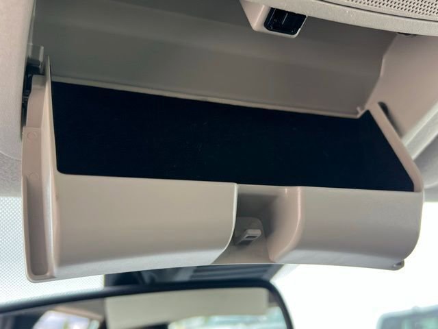 Used 2019 Nissan Leaf SL Plus w/ Protection Package image 34