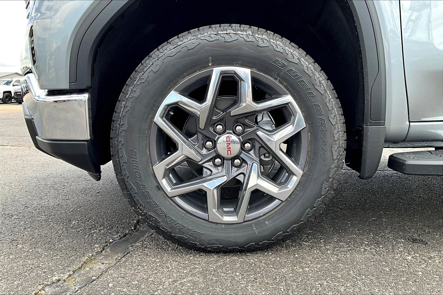 New 2025 GMC Sierra 1500 SLT w/ SLT Premium Package image 12