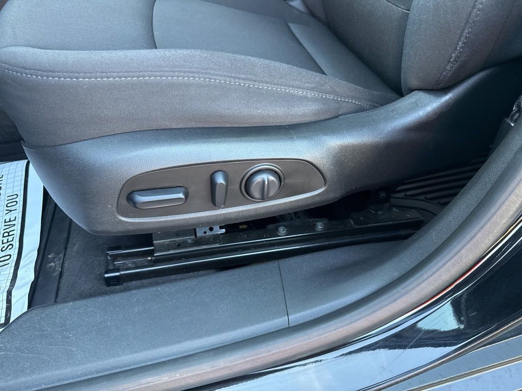 Used 2020 Chevrolet Malibu LT image 14