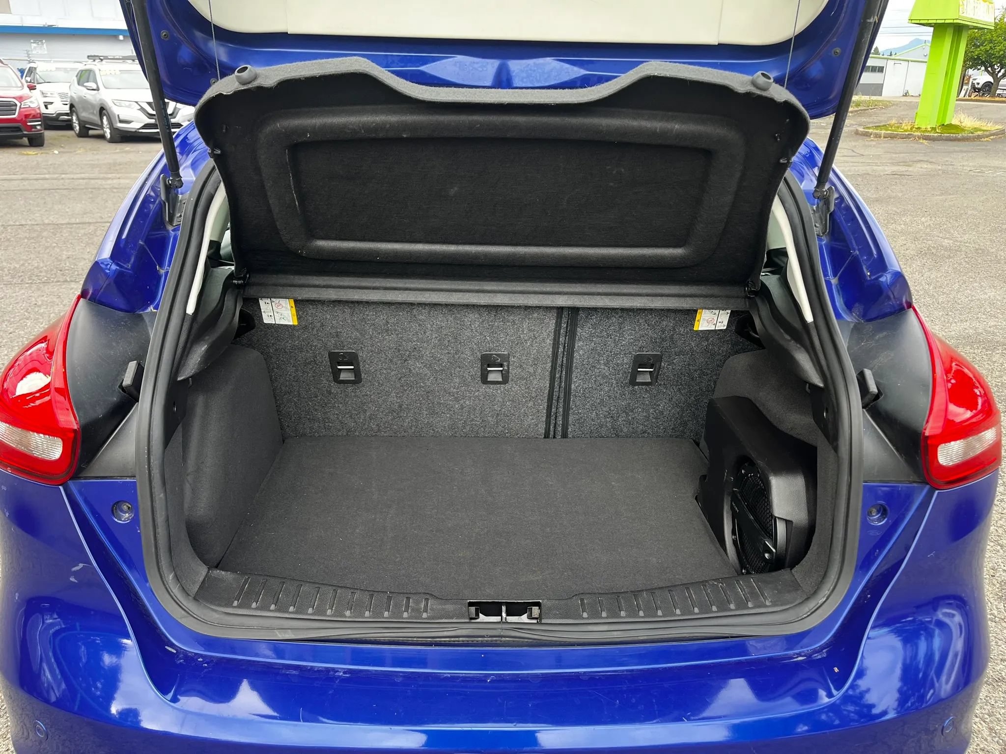 Used 2015 Ford Focus Titanium w/ Titanium Cold Weather Package FWD image 14