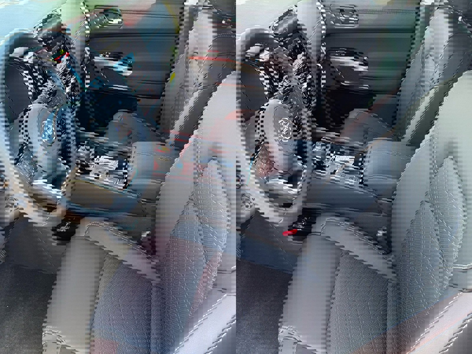 New 2025 Nissan Pathfinder Platinum w/ Cargo Package image 12