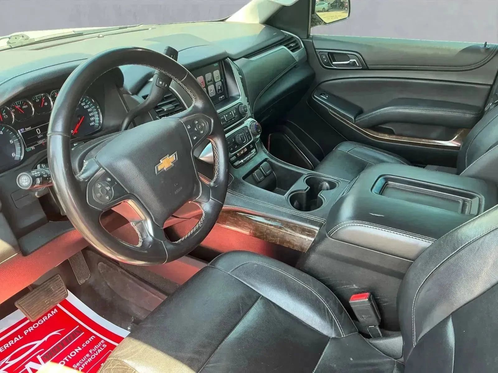 Used 2020 Chevrolet Suburban LT image 11